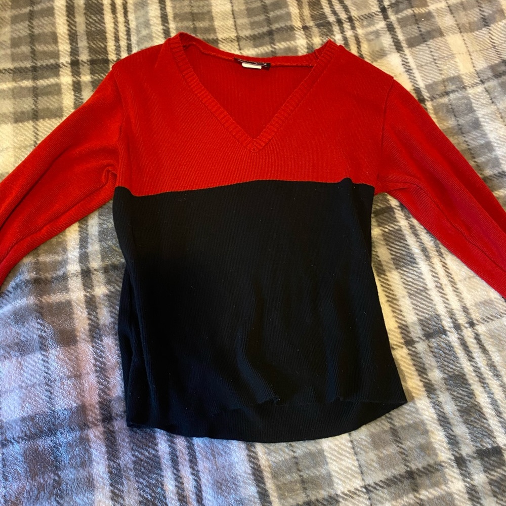 Women’s/Youth Red and Black Ribbed Top